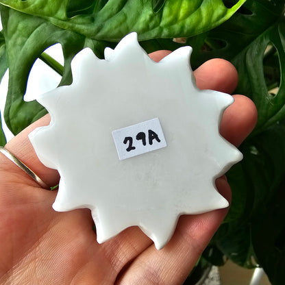 Daisy carving (White Nephrite & Yellow Serpentine) #29A