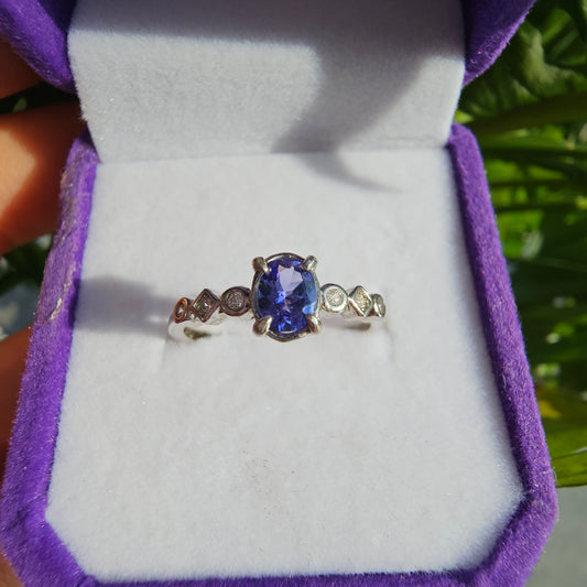 Tanzanite Ring (S925) #59Z