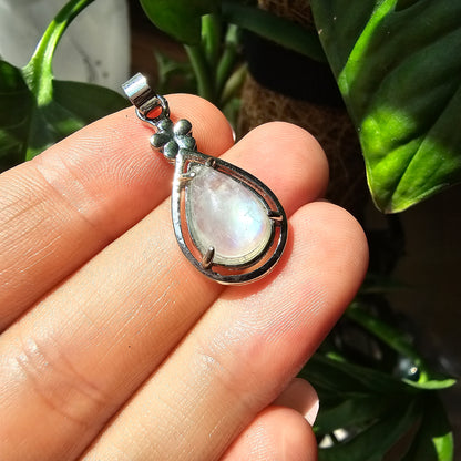 White Labradorite Pendant #25B