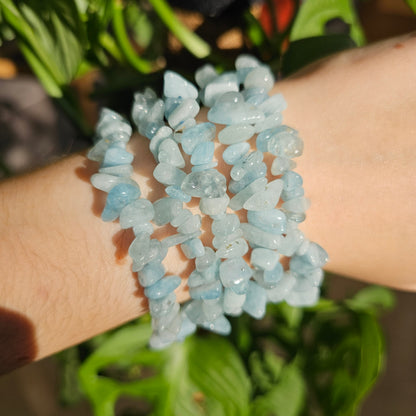 Aquamarine chip bracelet (intuitive selection)