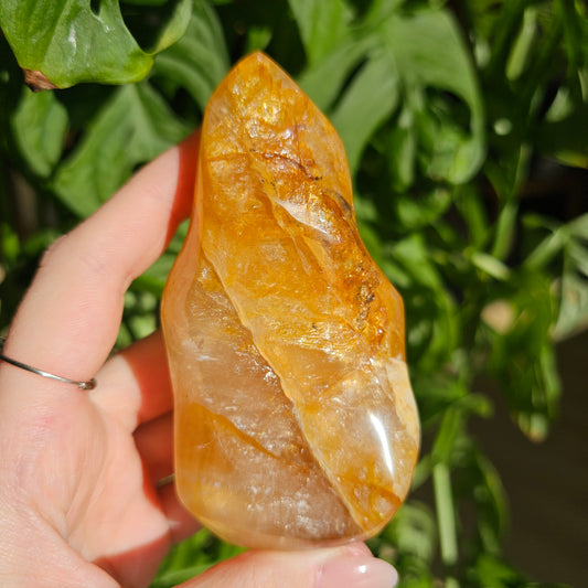 Golden Healer Quartz Flame (B-Stock)