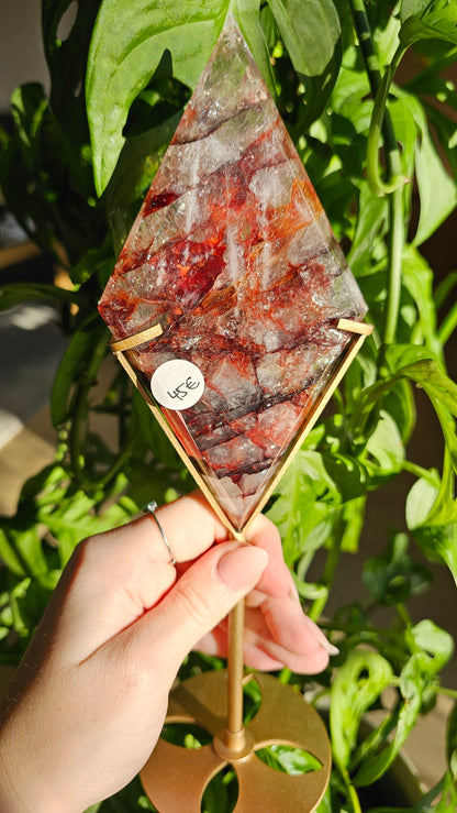 Fire Quartz Diamond on stand