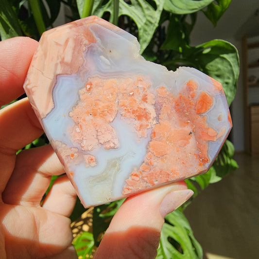 Petal Agate Heart #25B