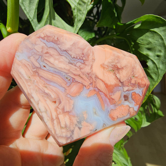 Petal Agate Heart #25H