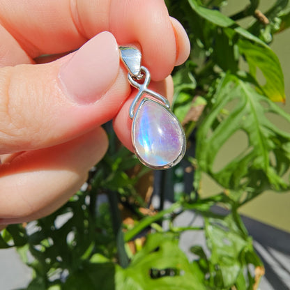 White Labradorite Teardrop Pendant (S925)