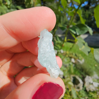 Aquamarine raw stone #5C