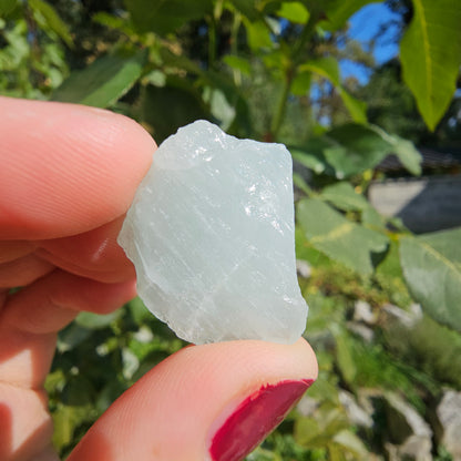 Aquamarine raw stone #7F