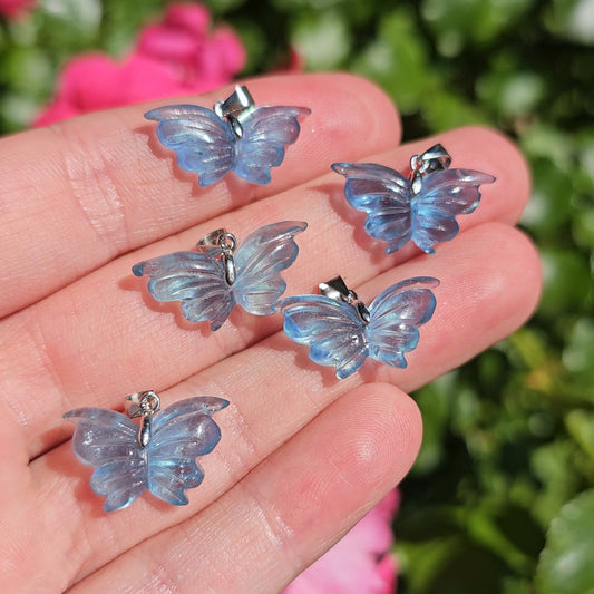 Aquamarine butterfly pendant (intuitive selection)