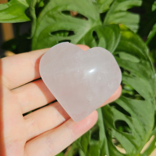 Periwinkle Quartz heart #24E