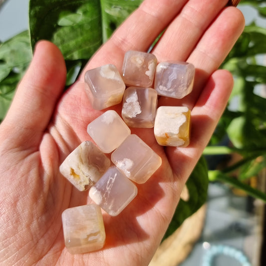 Flower Agate mini cube (intuitive pick)